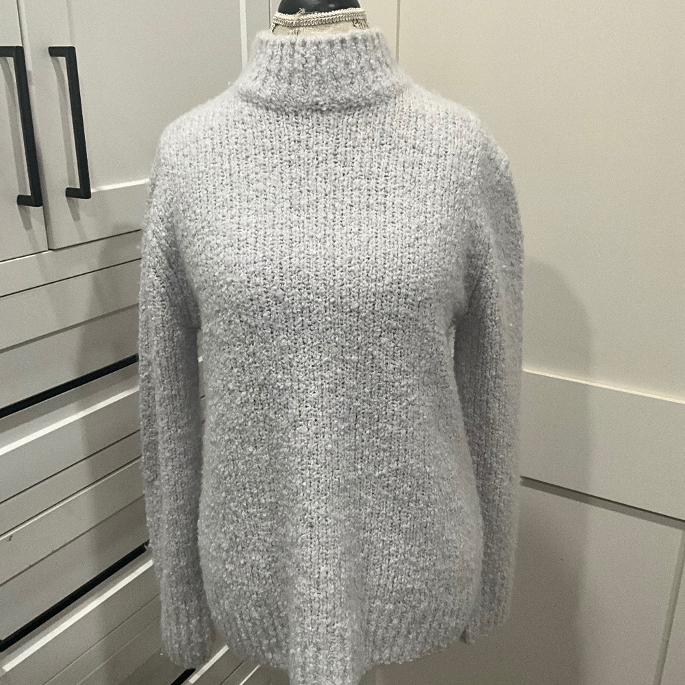 NWT Vince Boucle sweater